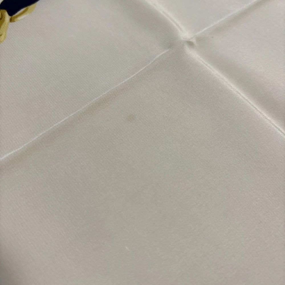 CHANEL Silk Scarf Gold Chain Matelasse Bag Logo Classic Elegant Italy - Picture 11 of 14